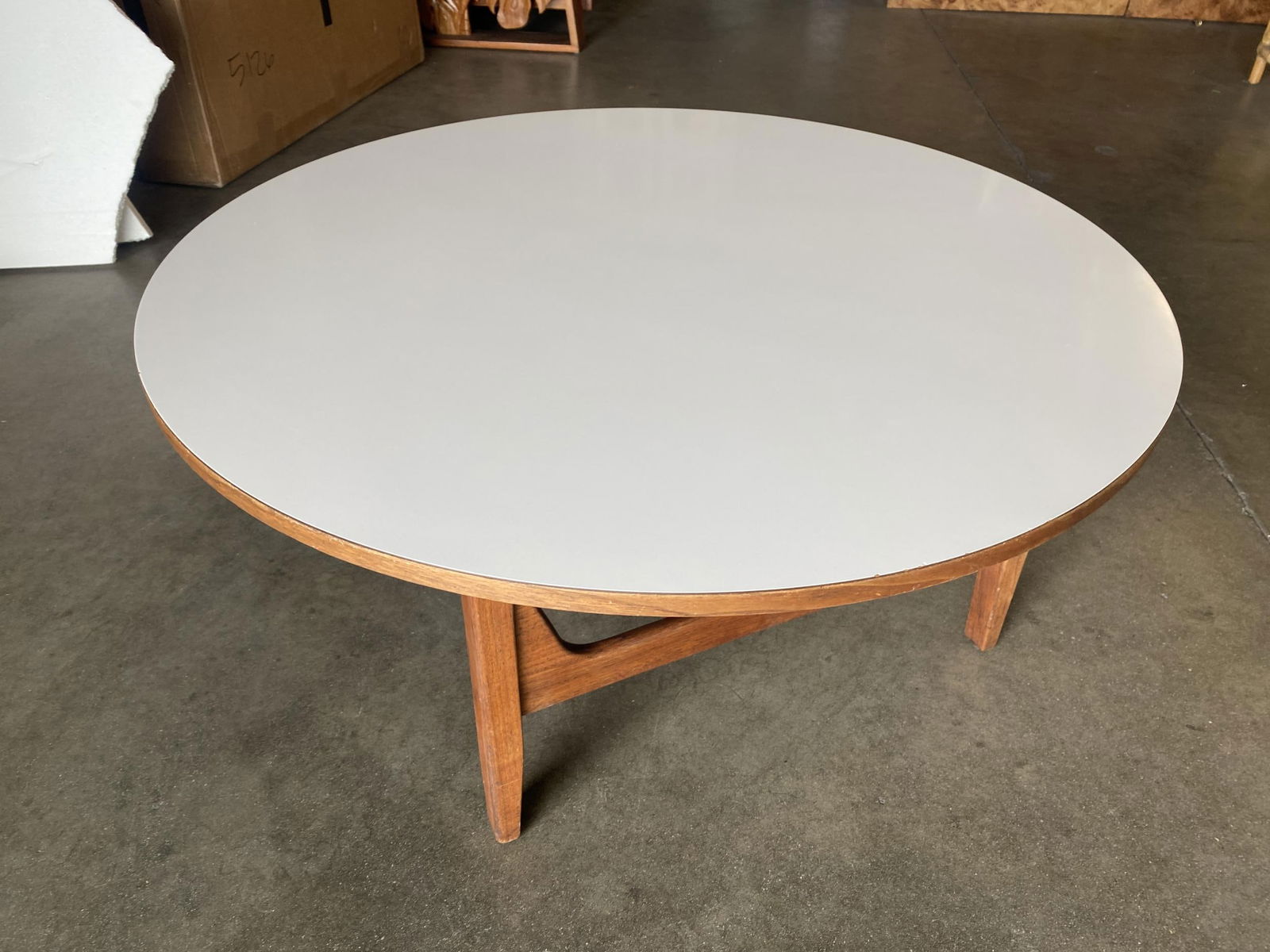 Large Danish Mid-Century Round Coffee Table with White Laminate Top - 8