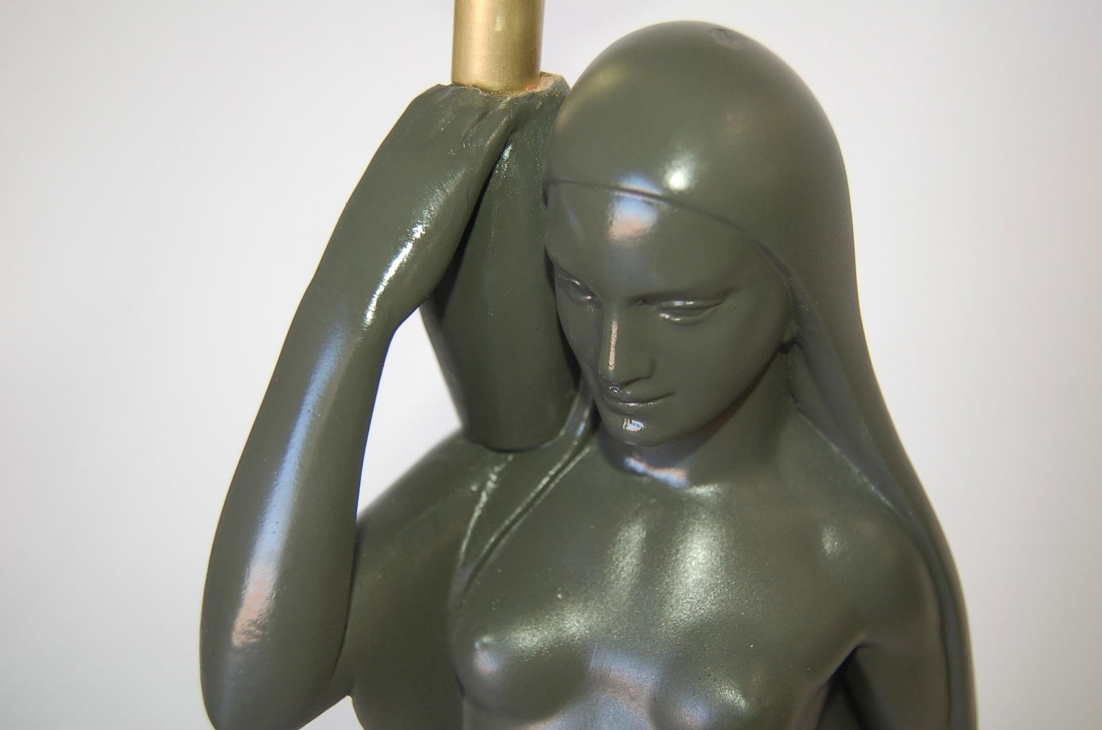 Flowing Female Figure Ceramic Table Lamp by Haruil - 2