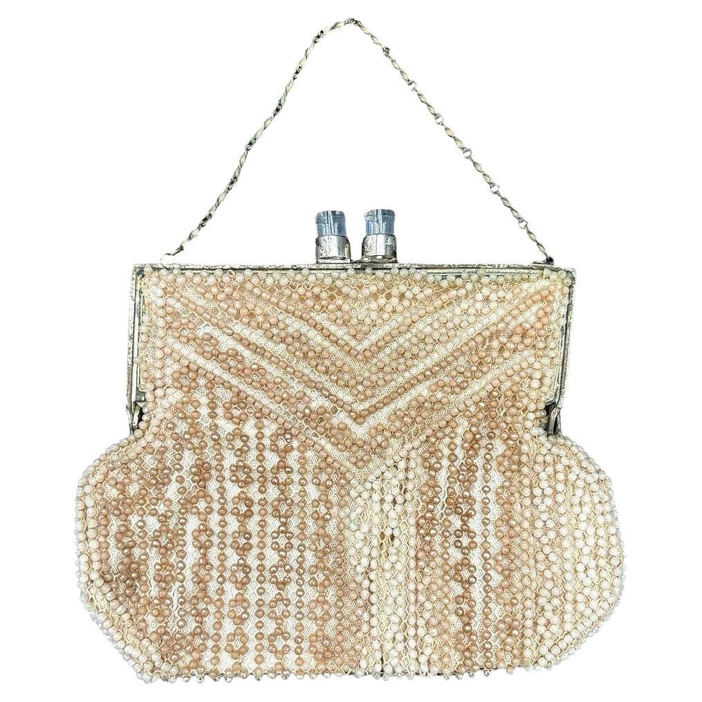 Late Art Deco Geometric Beaded Womans Purse Clutch w/ Silvertone & Lucite Clasp - 14