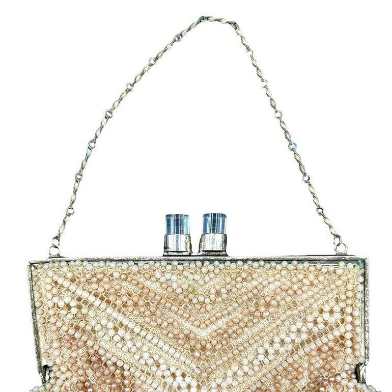 Late Art Deco Geometric Beaded Womans Purse Clutch w/ Silvertone & Lucite Clasp - 8