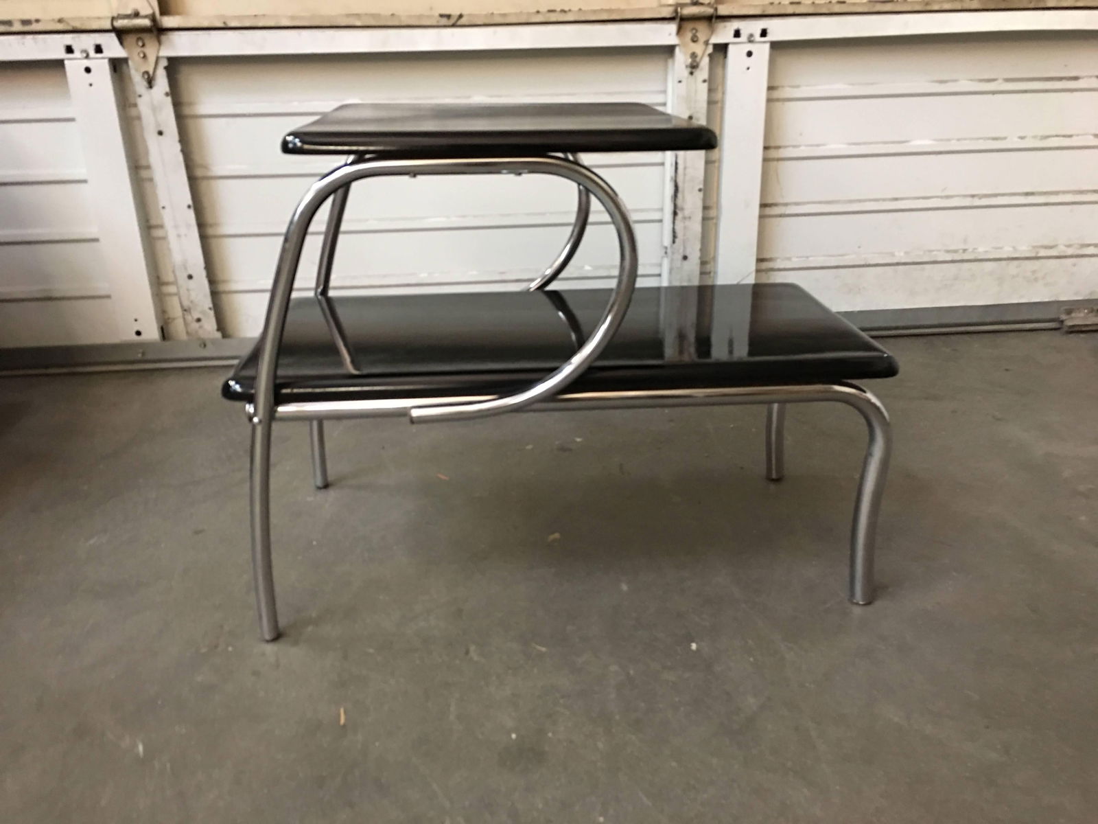 Wolfgang Hoffmann Style Art Deco Chrome Tubular & Lacquer Micarta Side Table - 19