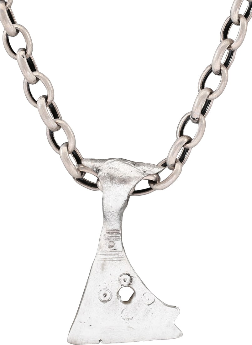 FINE VIKING VOTIVE AXE NECKLACE, C.850-1050 AD - 2