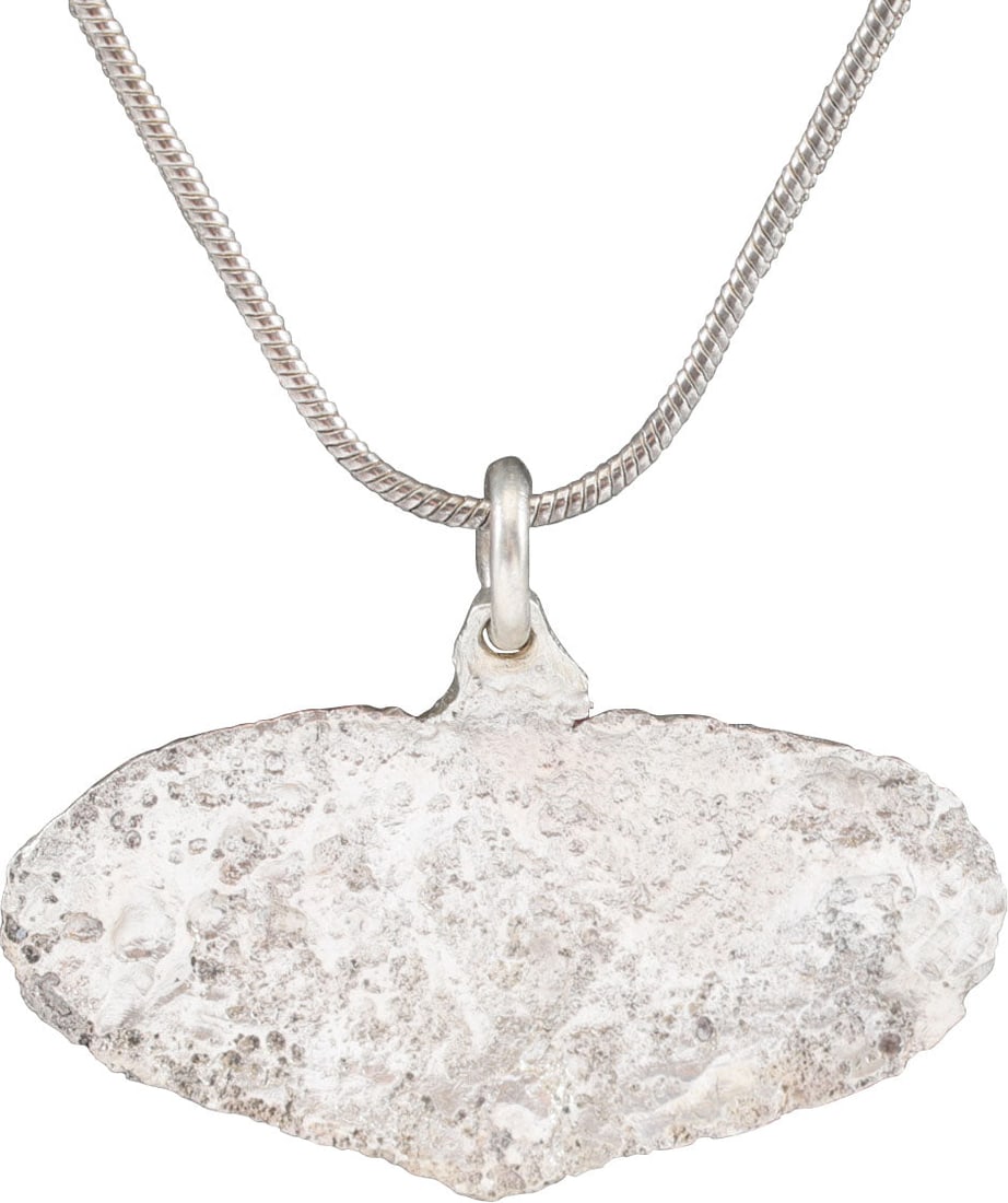 VIKING HEART PENDANT NECKLACE, C.900-1050 AD - 2