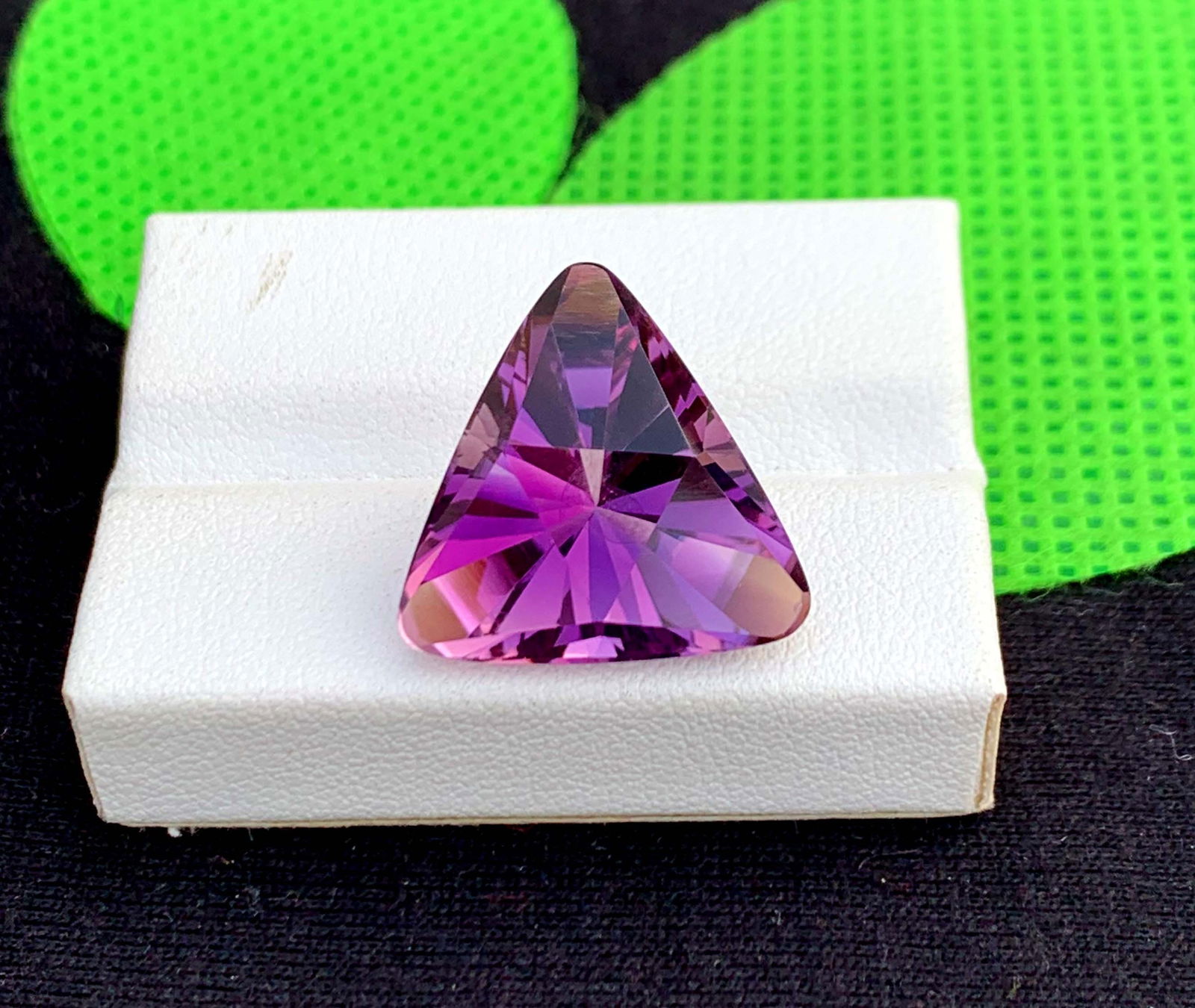 Natural Amethyst Gemstone: 15 Carat Trillion Cut, February Birthstone: Materials: Gemstone: Amethyst Carat weight: 15.00 Natural Amethyst Gemstone, Blader Trillion Cut Amethyst Loose Gemstone, February Birthstone weight - 15.00 Carats Dimension - 17.5*17*10.5 mm Shape :