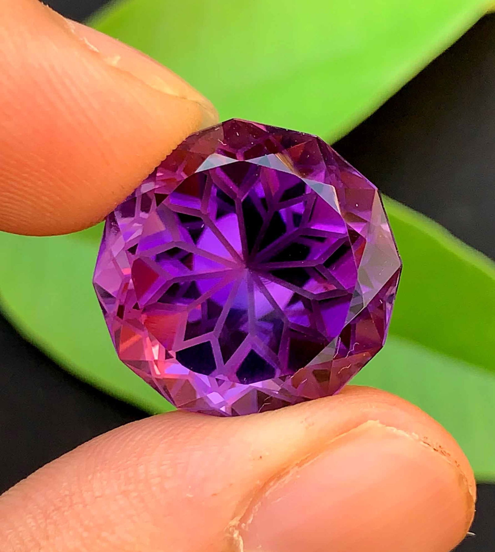 Flower Cut Amethyst Gemstone: Natural February Birthstone, 21.15 Carats - 3