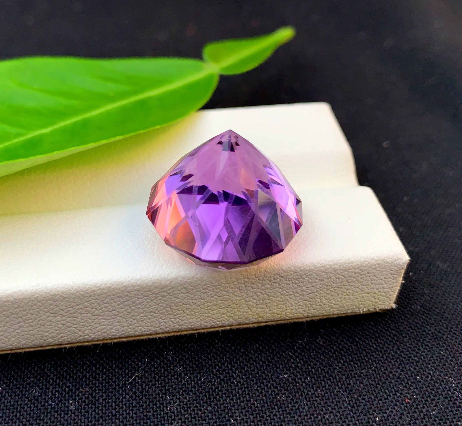 Flower Cut Amethyst Gemstone: February Birthstone, 24.50 Carats - 2