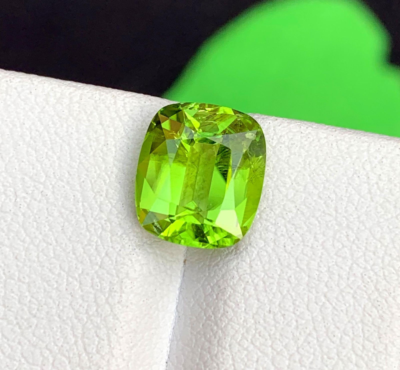 Natural Peridot Gemstone: 3.45 Carat Cushion Cut, August Birthstone - 4