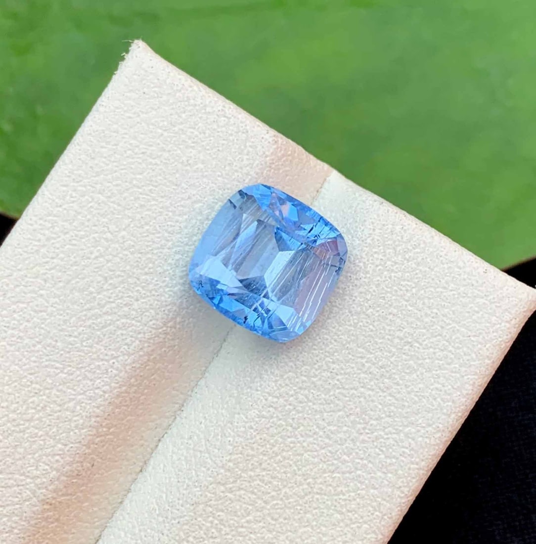 Santa Maria Aquamarine Gemstone: 3.75 Carat March Birthstone - 2