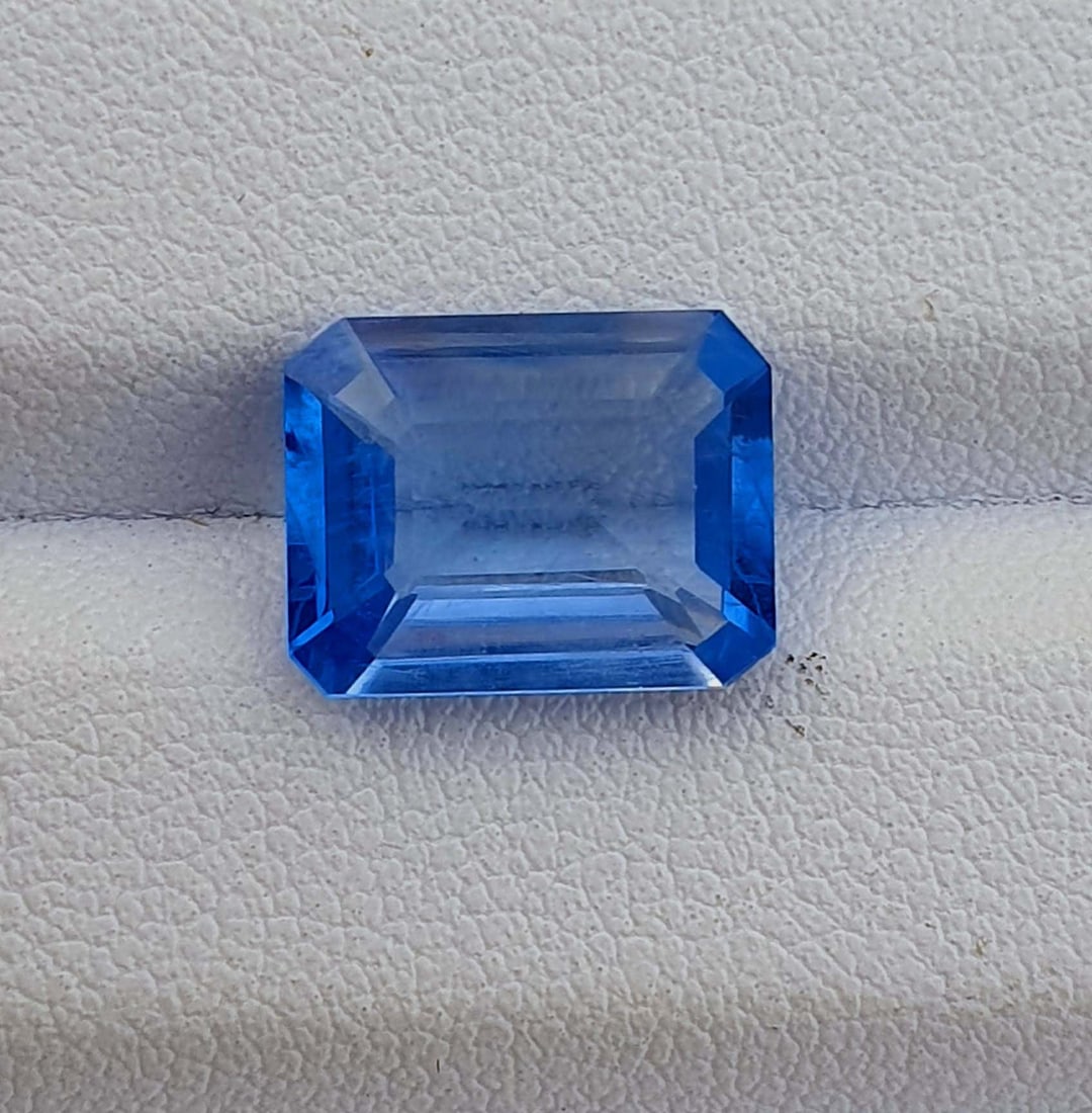 Santa Maria Aquamarine Gemstone: Emerald Cut Beryl, March Birthstone (3.30 Carats) - 2