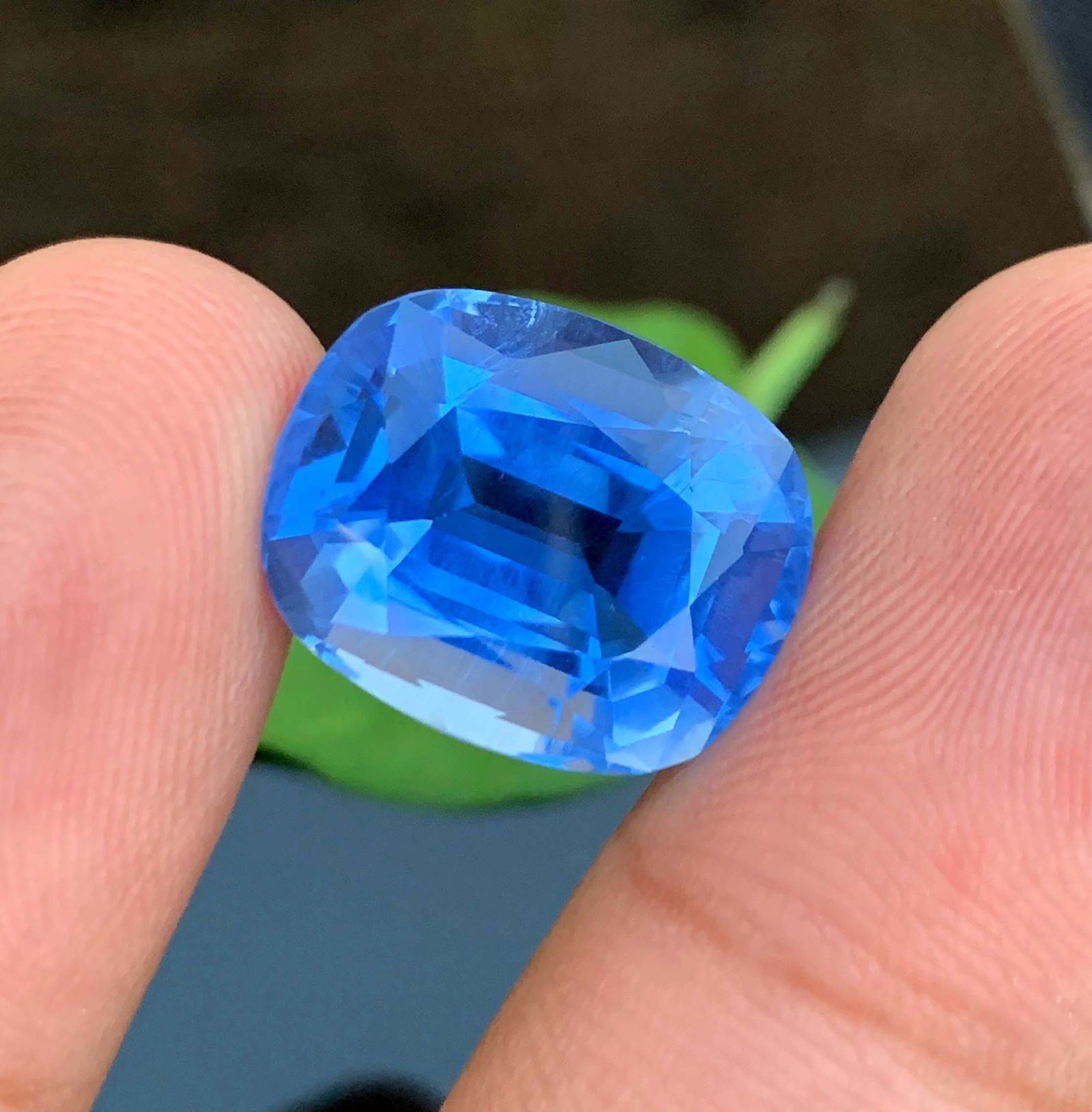 Santa Maria Aquamarine Gemstone: 15.82 Carat Oval Cut Stone - 8