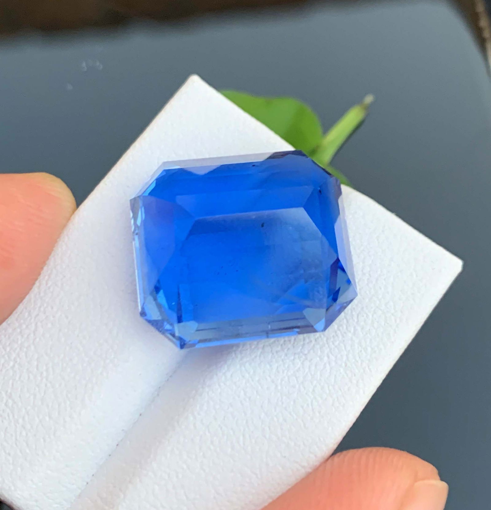 Santa Maria Aquamarine Gemstone: Deep Blue Octagon Cut, 32.30 Carat - 5