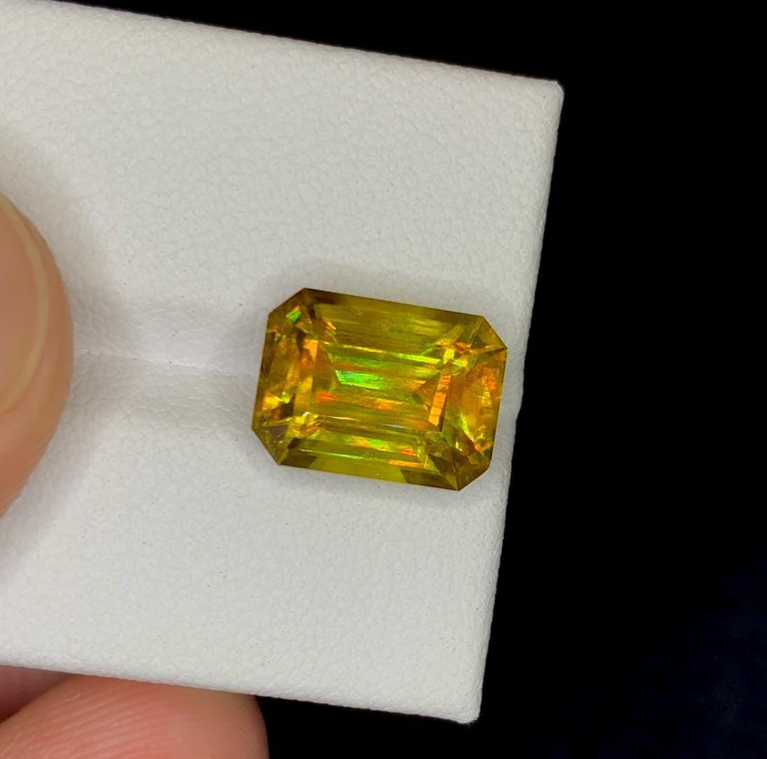 Lustrous Yellow Sphene Gemstone: Emerald Cut, June Birthstone, 6.20 Carat - 4