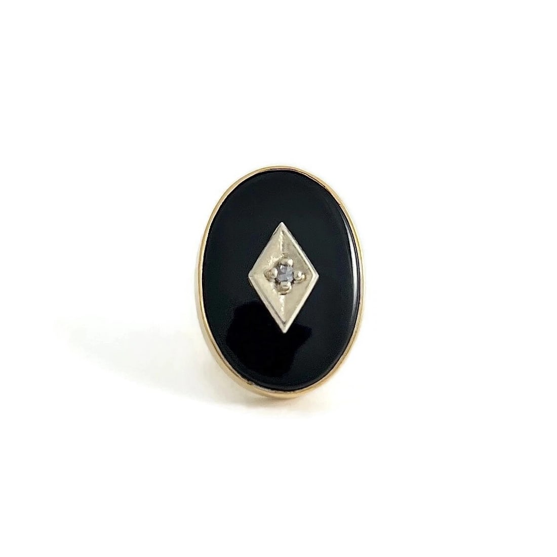 Vintage Oval Black Onyx Diamond Pin Tie Tack 14K Yellow Gold, 1.59 Grams: Title: Vintage Oval Black Onyx Diamond Pin Tie Tack 14K Yellow Gold, 1.59 Grams Description: Vintage Oval Black Onyx Diamond Pin Tie Tack 14K Yellow Gold, 1.59 Grams This is a classic versatile piece