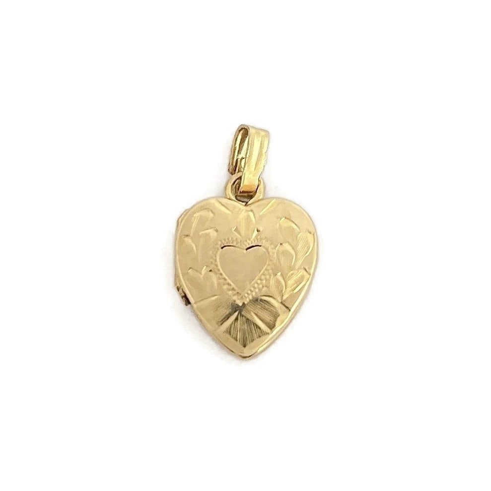 Vintage 1940's Small Heart Locket Necklace Pendant 14K Yellow Gold, .76 Grams (1 of 7)