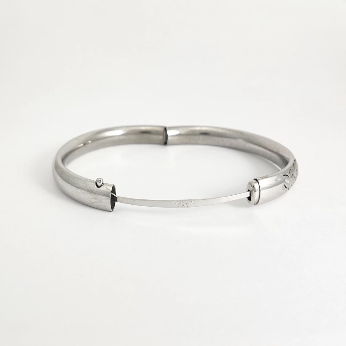 Vintage 1960's HF Barrows Etched Floral Bangle Bracelet Sterling Silver 15.17 Gr - 7