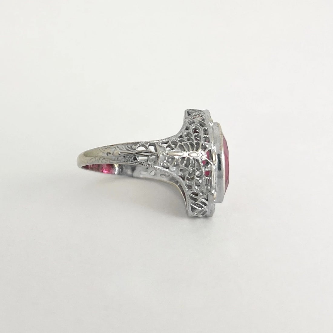 Vintage 1950's Lab-Created Ruby Marquise Filigree Ring 14K White Gold, 3.28 Gram - 5