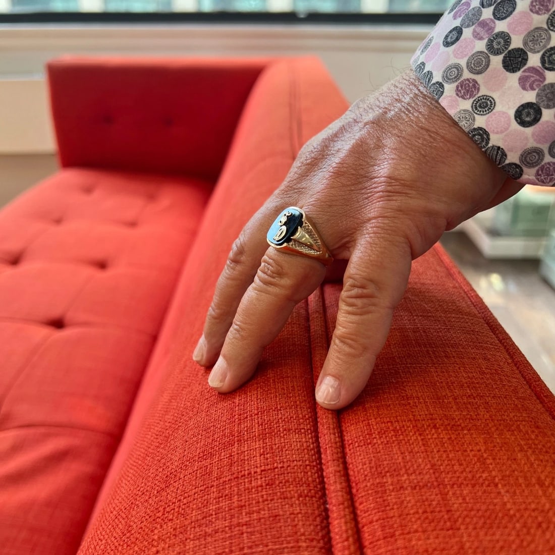 Vintage 1950's Men's SD Letter Black Onyx Signet Ring 10K Yellow Gold, 10.16 Gr - 4