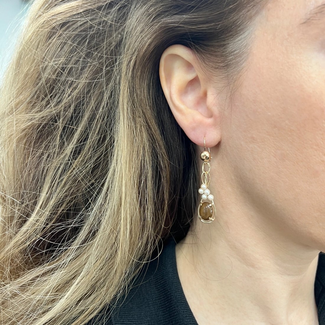 Vintage Oval Brown Jade Pearl Dangle Drop Earrings 14K Yellow Gold, 5.57 Grams - 4