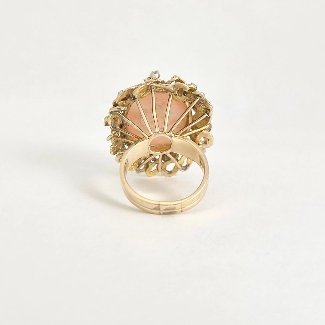 Vintage 1950's 1960's Oval Coral Diamond Cocktail Ring 14K Yellow Gold, 20.86 Gr - 7