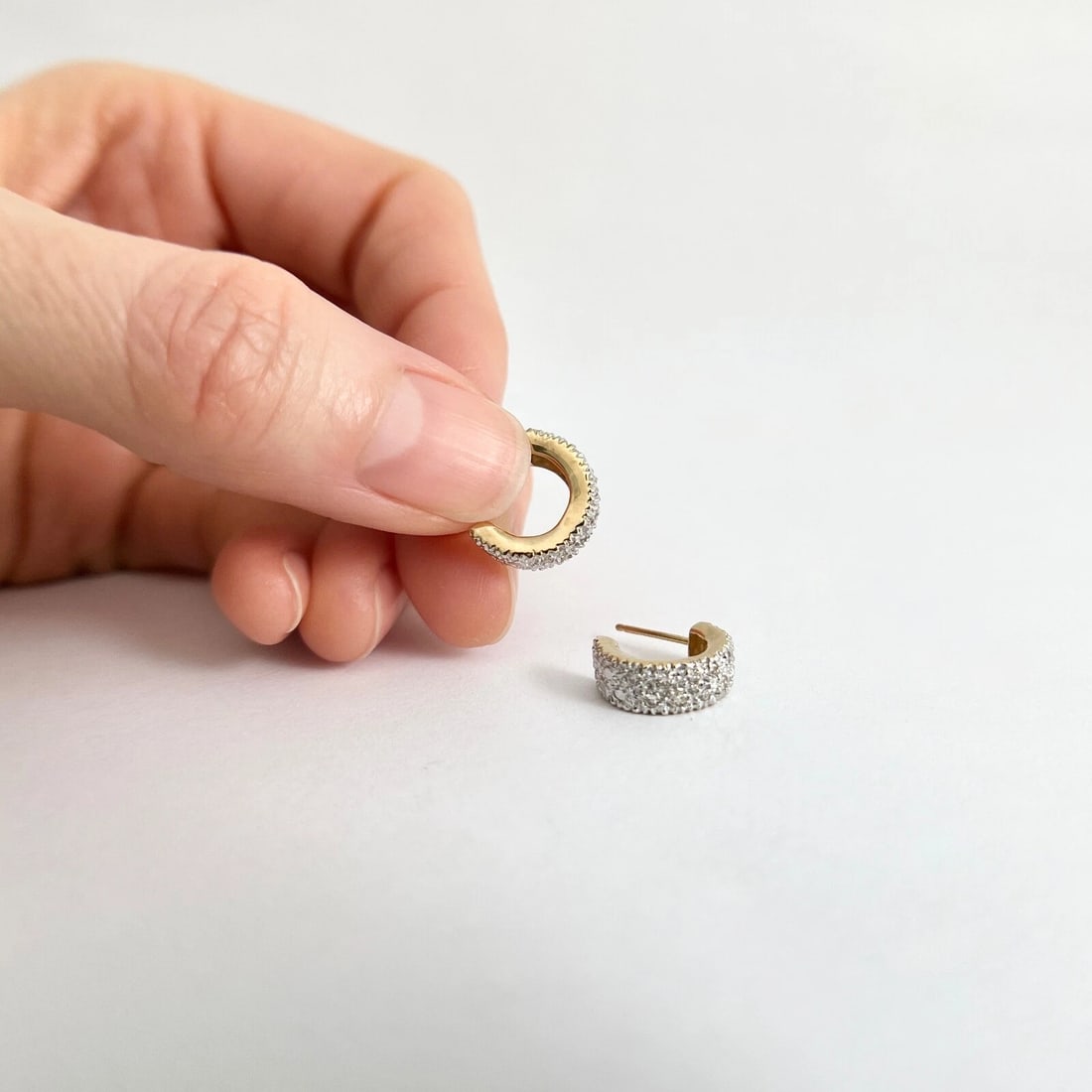 Vintage Two-Tone CZ Cubic Zirconia Huggie Hoop Earrings 14K Yellow Gold, 2.42 Gr - 5