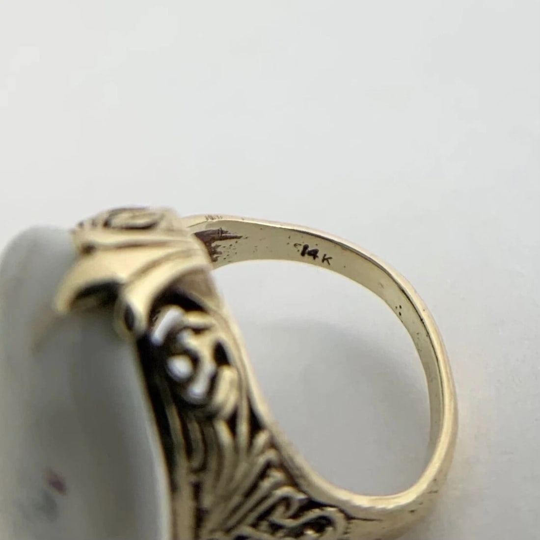 Antique Arts and Crafts 1910 Oval White Scolecite Ring 14K Yellow Gold, 4.74 Gr - 12