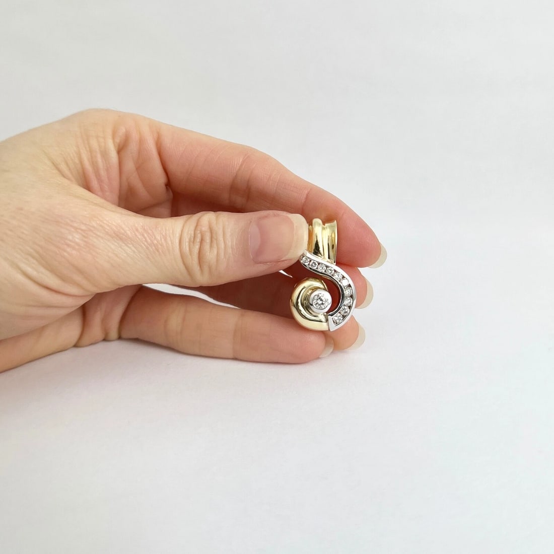 Vintage Two-Tone Swirl Diamond Necklace Pendant 14K Yellow Gold, 7.41 Grams - 2