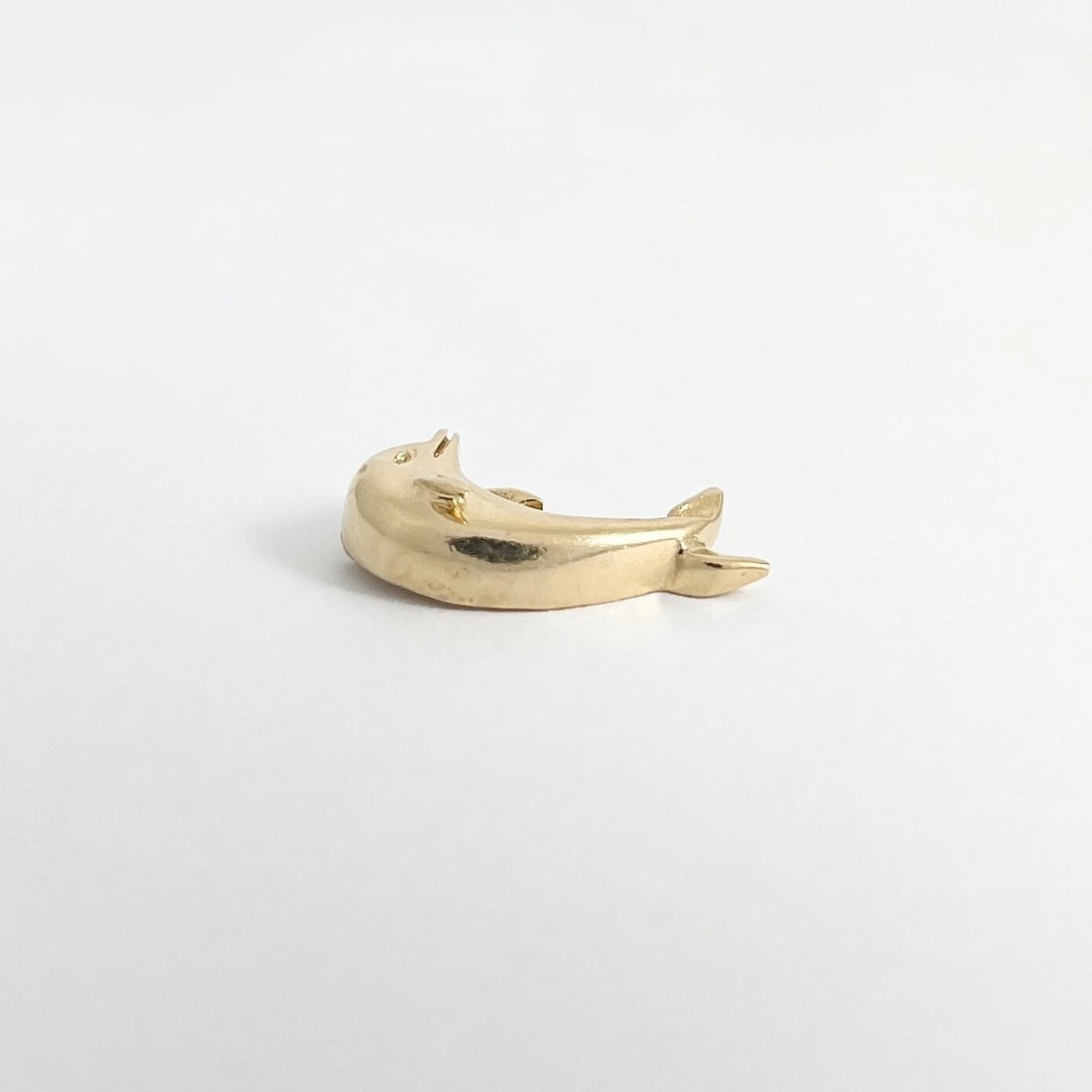 Vintage Dolphin Necklace Pendant Charm 14K Yellow Gold, 1.96 Grams - 5