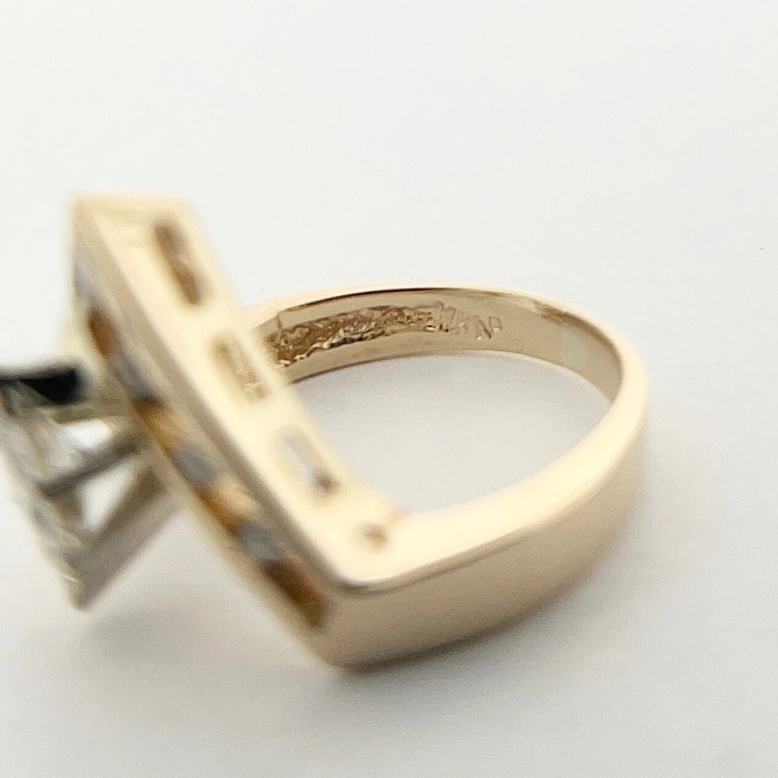 Vintage 1980's Marquise Diamond Chevron Statement Ring 14K Yellow Gold, 4.78 Gr - 8