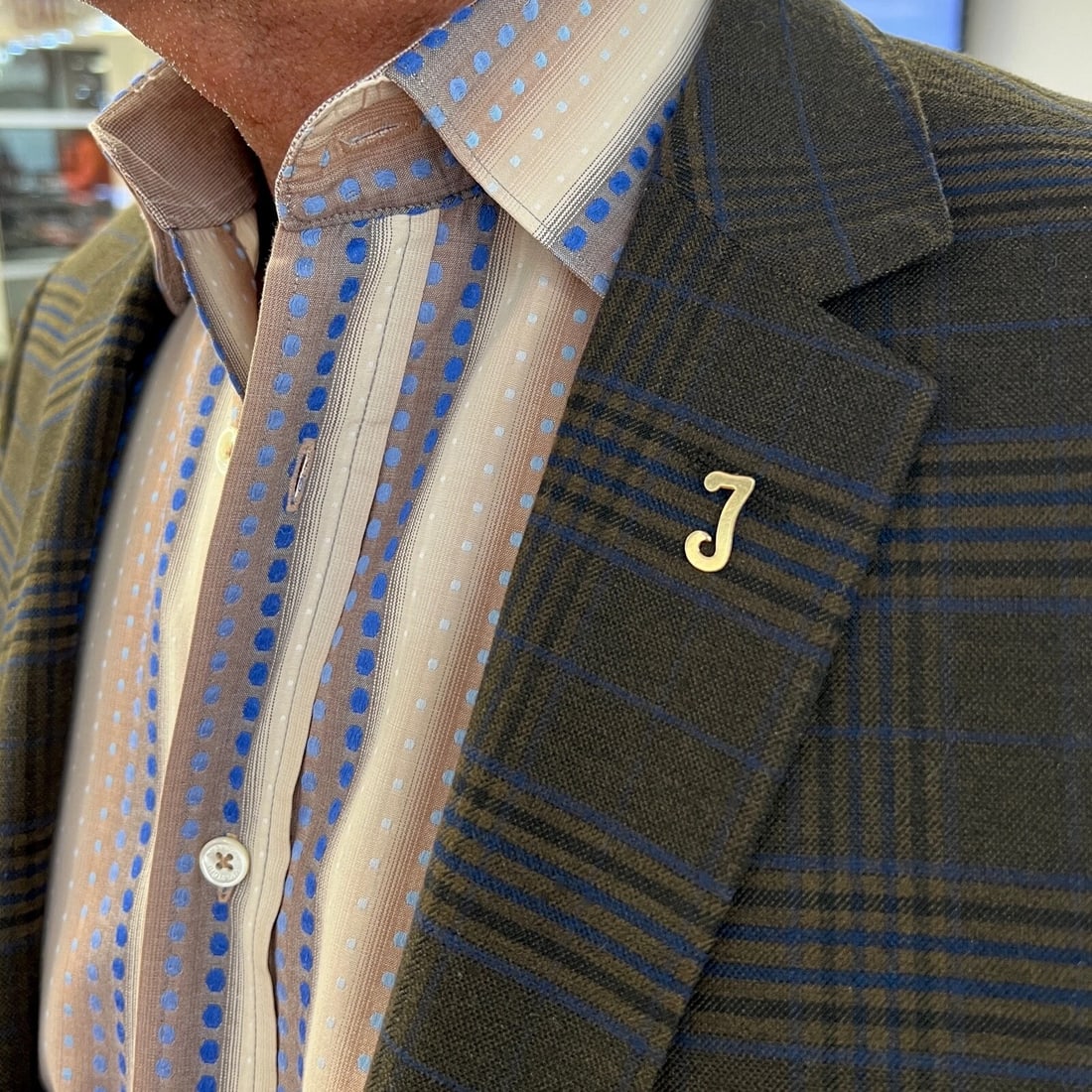 Vintage 1980's Letter T Initial Lapel Stick Pin 14K Yellow Gold, 1.35 Grams - 4