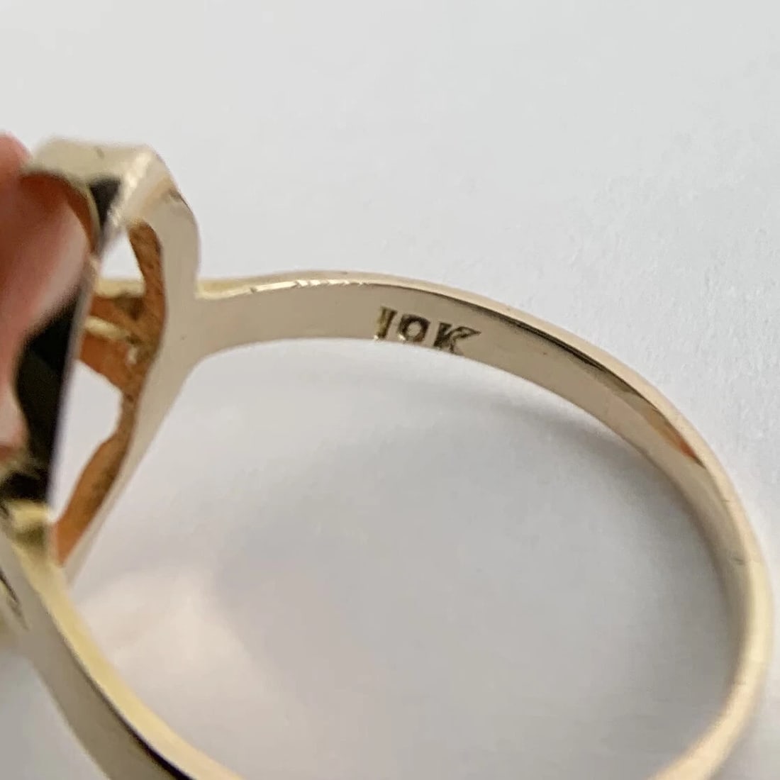 Antique Victorian Cameo Carved Woman Coral Ring 10K Yellow Gold, 1.91 Grams - 10