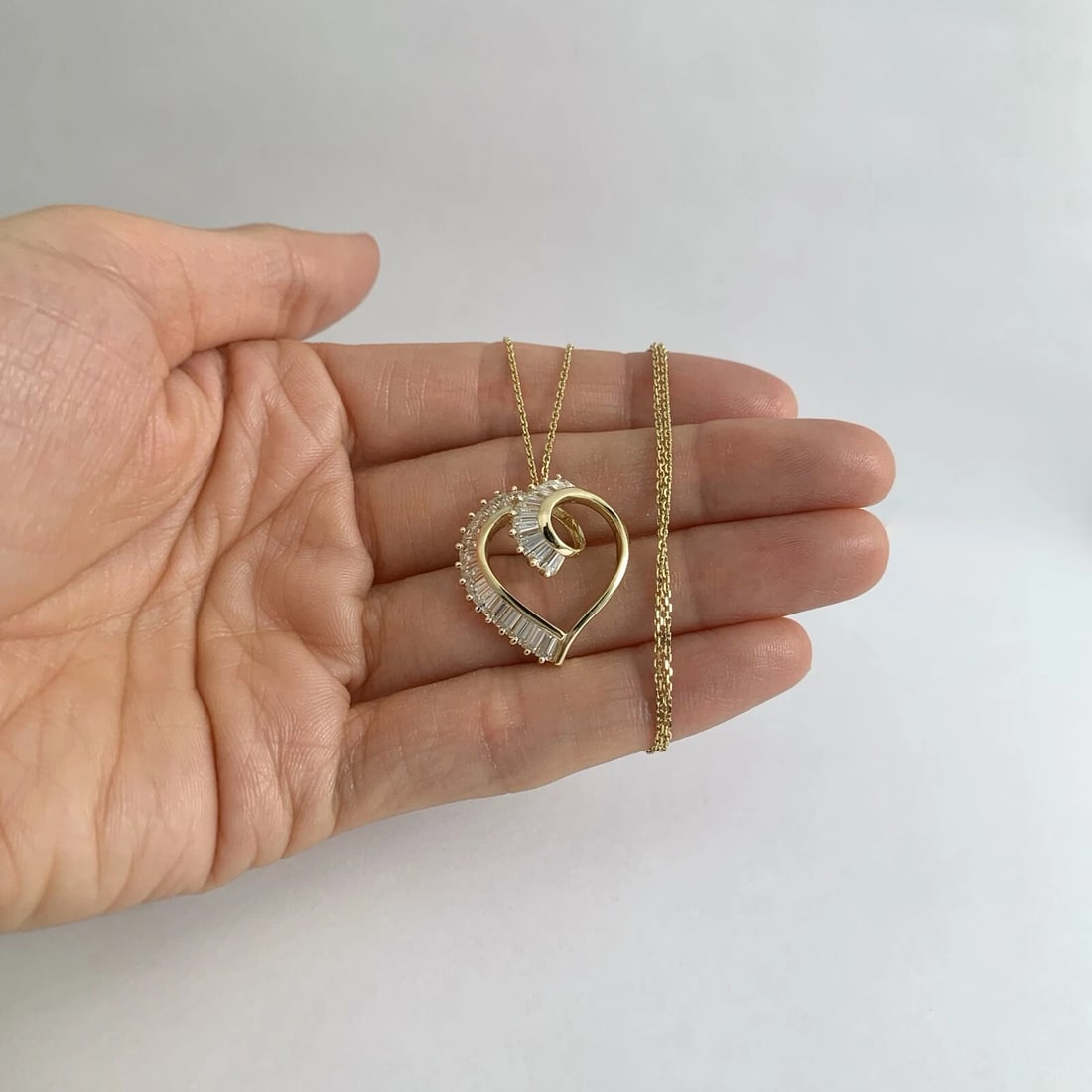 Vintage CZ Cubic Zirconia Open Heart Pendant Necklace 14K Yellow Gold, 5.08 Gram - 2