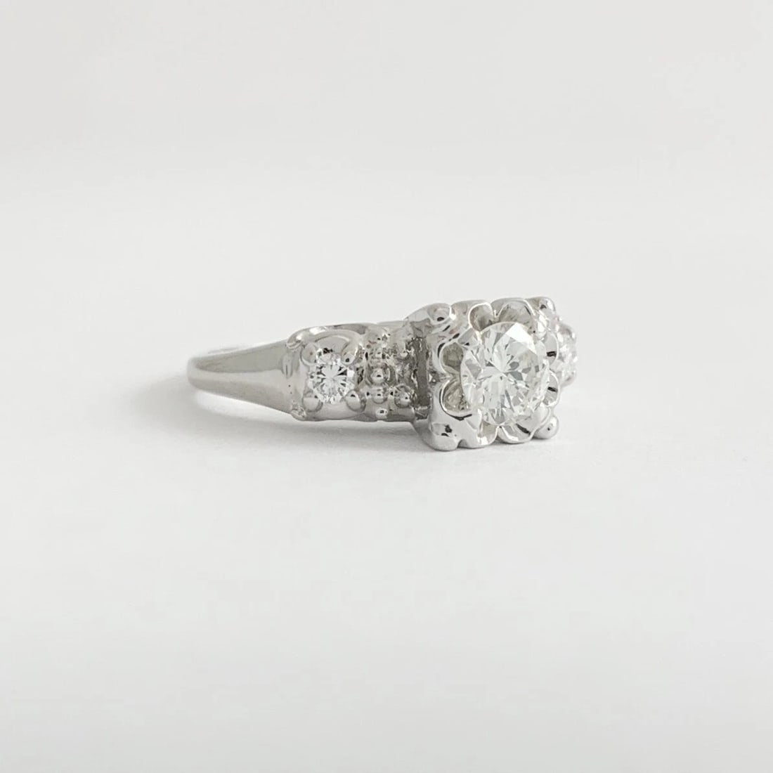 Vintage 3-Stone Diamond Scalloped Engagement Ring 14K White Gold, 3.38 Grams - 7