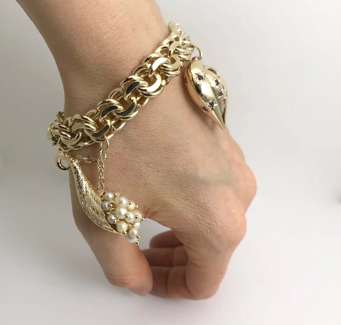 Vintage 1960's Pearl Dreamcatcher Heart Charm Bracelet 14K Yellow Gold, 81.9 Gr - 4