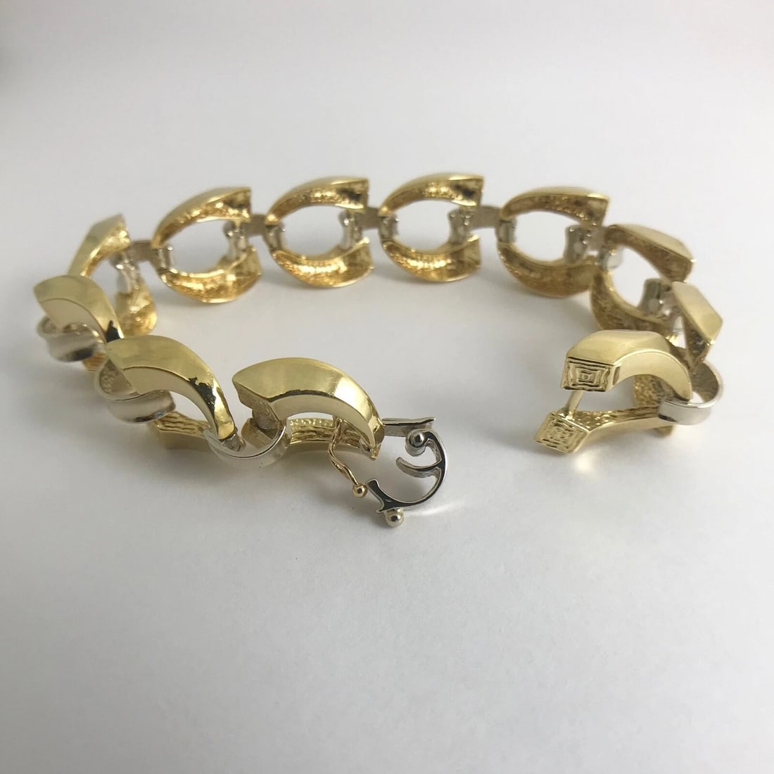 Vintage 1940's Two-Tone Horseshoe Chain Link Bracelet 18K Yellow Gold, 36.71 Gr - 10