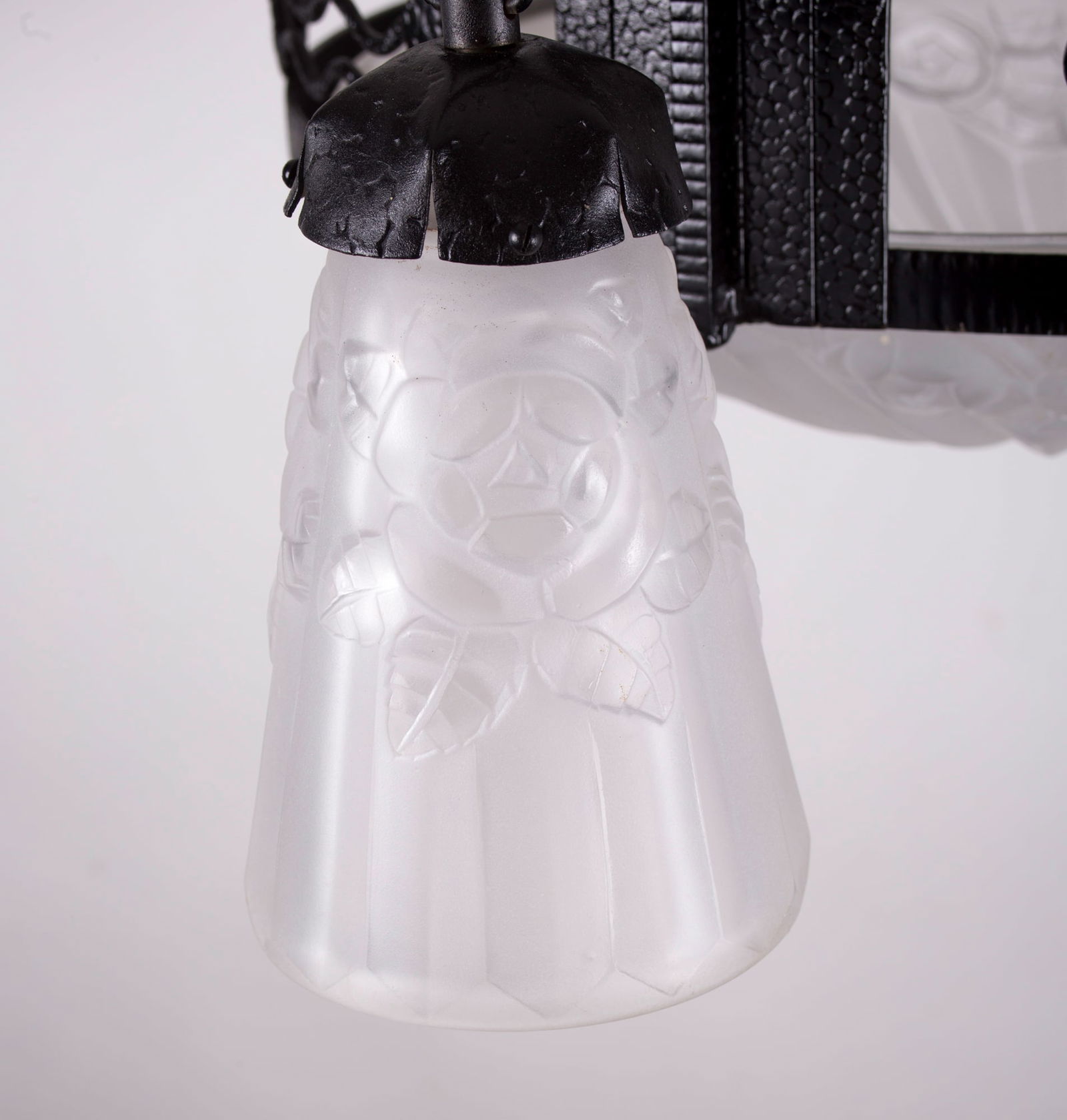 FRENCH Art-Deco Chandelier Degue David Guéron pressed glass - 7