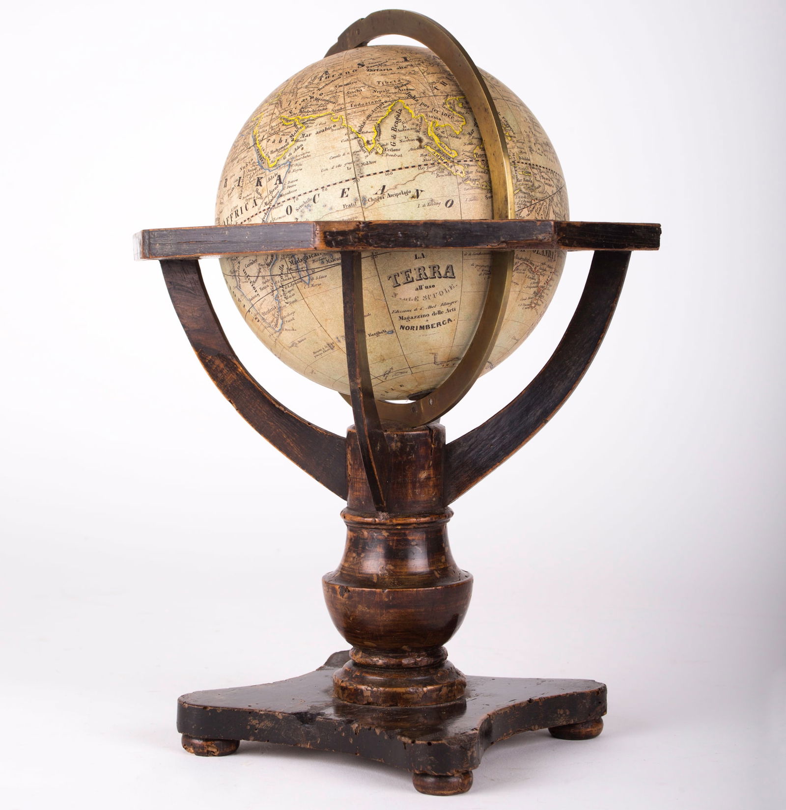 Abel Klinger 6 inches terrestrial globe 1860 Italian edition: Title: Abel Klinger 6 inches terrestrial globe 1860 Italian edition Description: Undated globe published in Nuremberg by the descendants of Johann Georg Klinger. Klinger introduced globe making in Ger