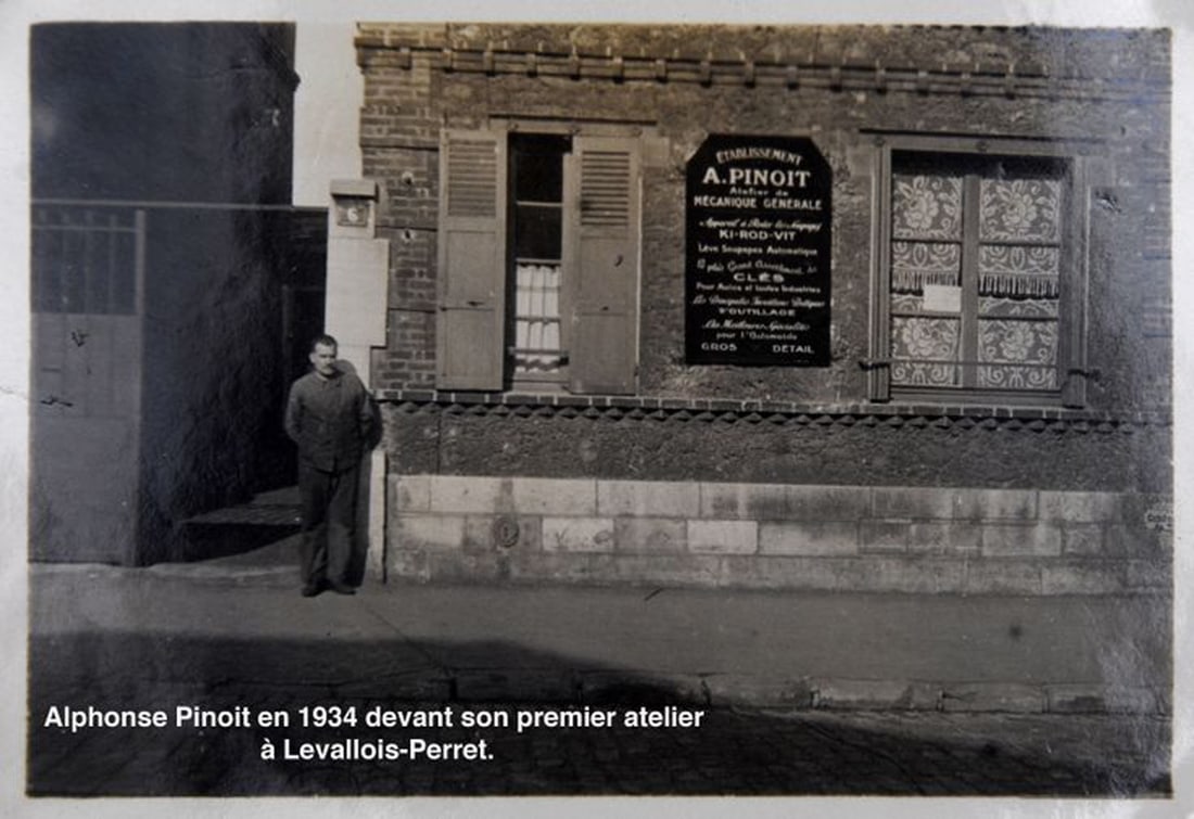 FRENCH INDUSTRIAL MODERNIST pair LAMPS KI-E-KLAIR - 6