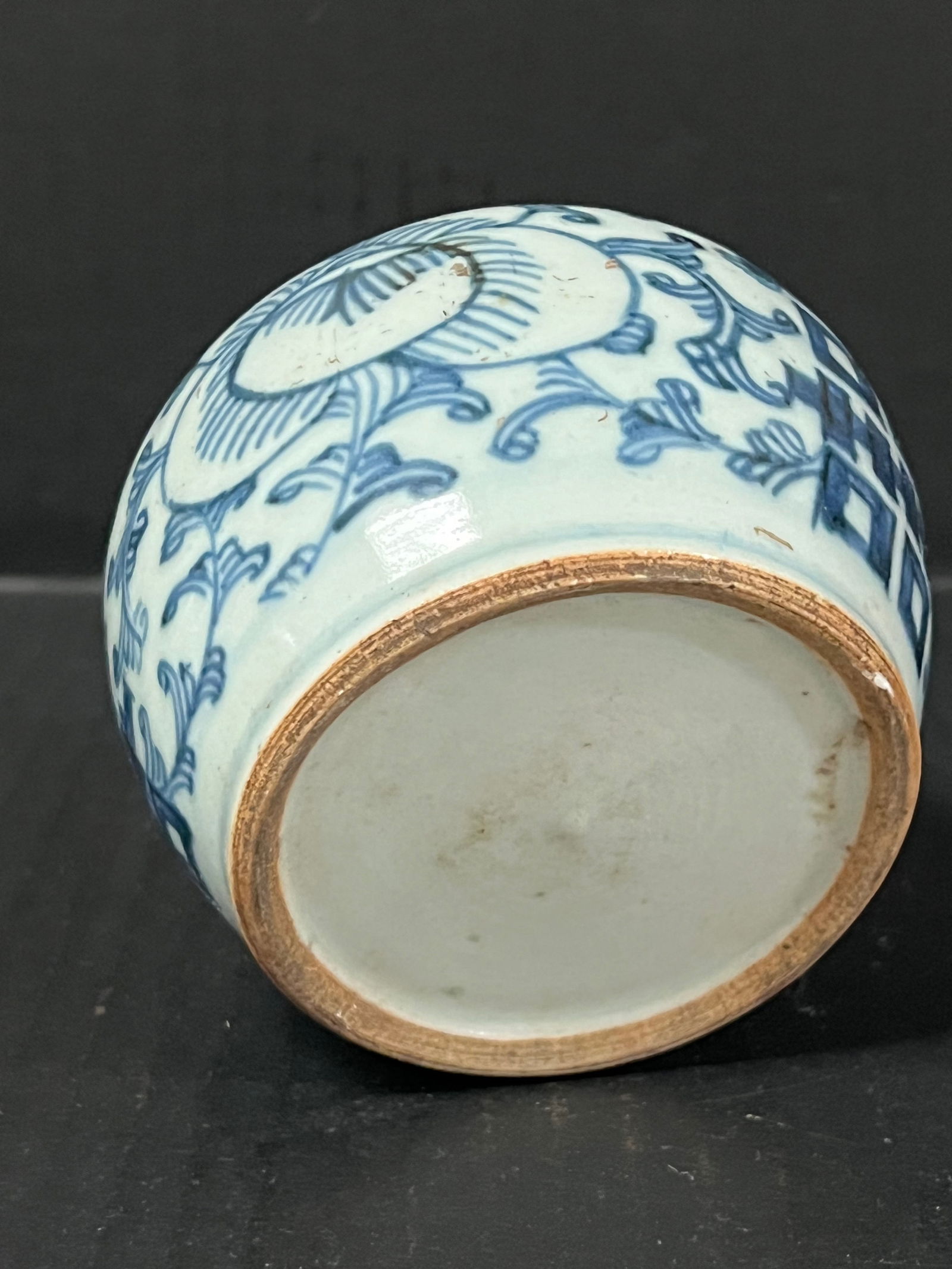 Chinese Art Porcelain Blue and White Vase - 6