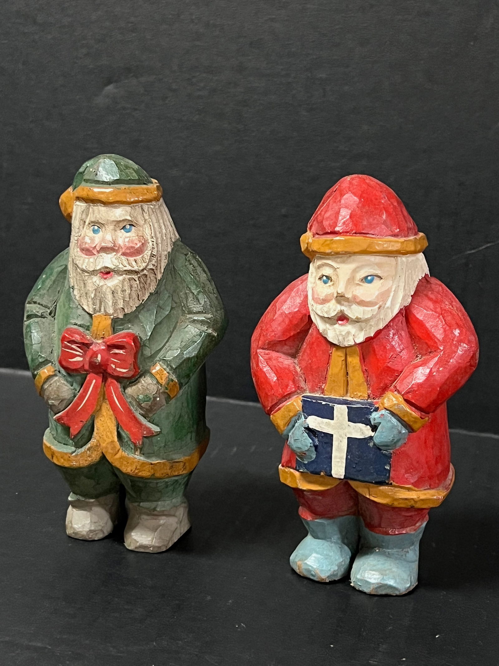 Carved Wood Painted Santa Claus Statue 2 Pcs. - 4
