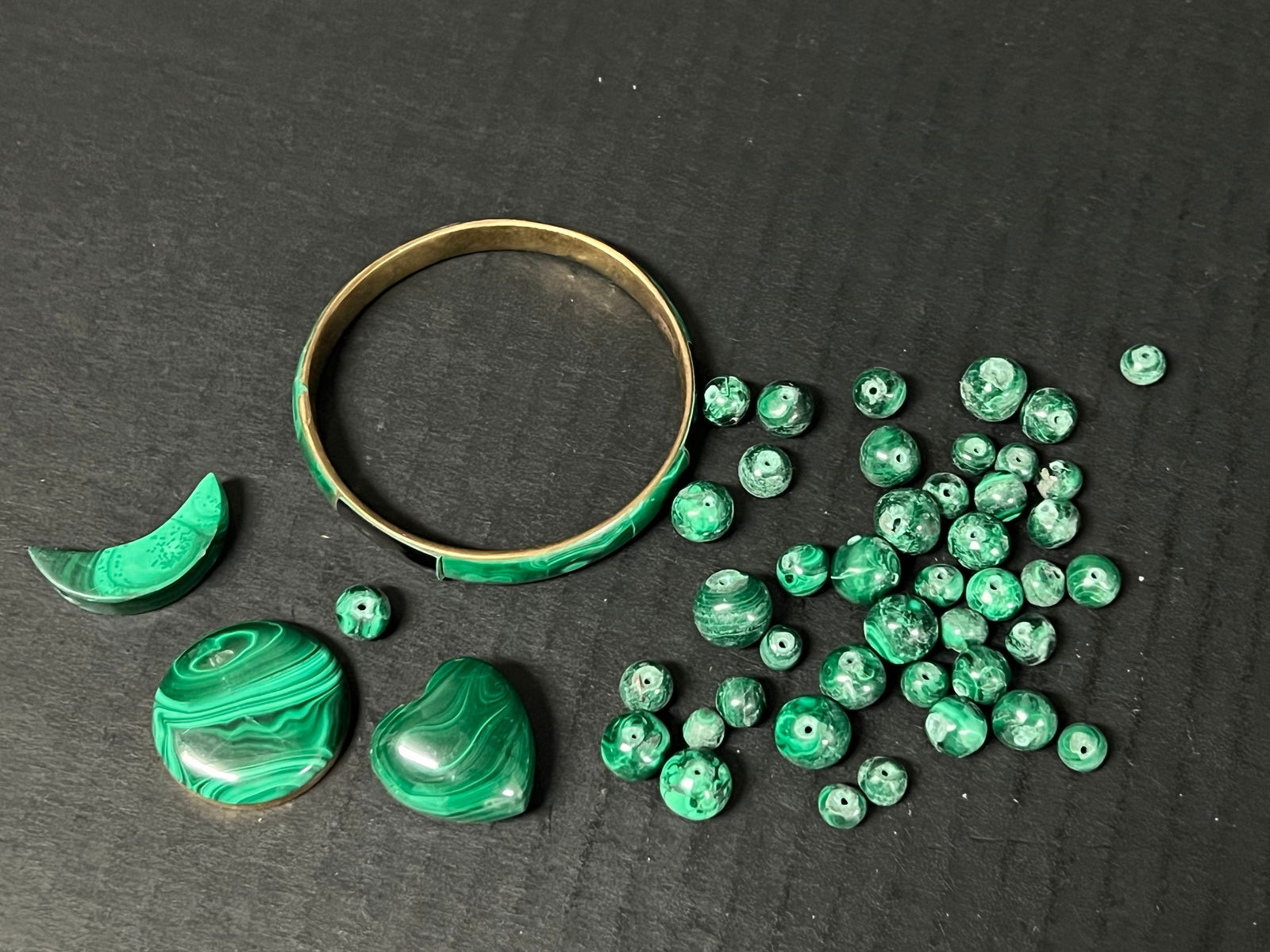 Assorted Malachite Loose Stone and Bracelet - 3