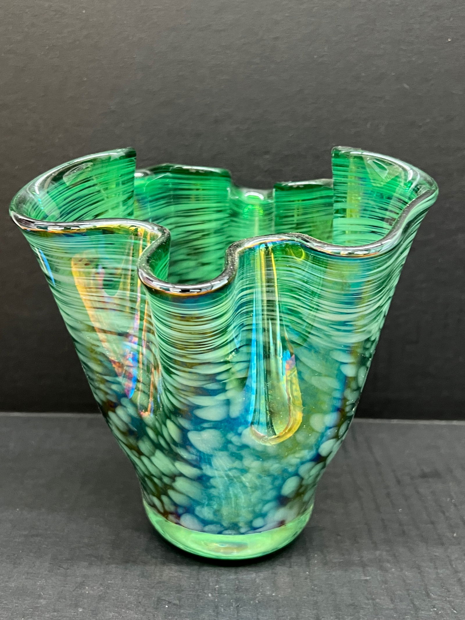 Vintage Art Glass Flower Vase - 2