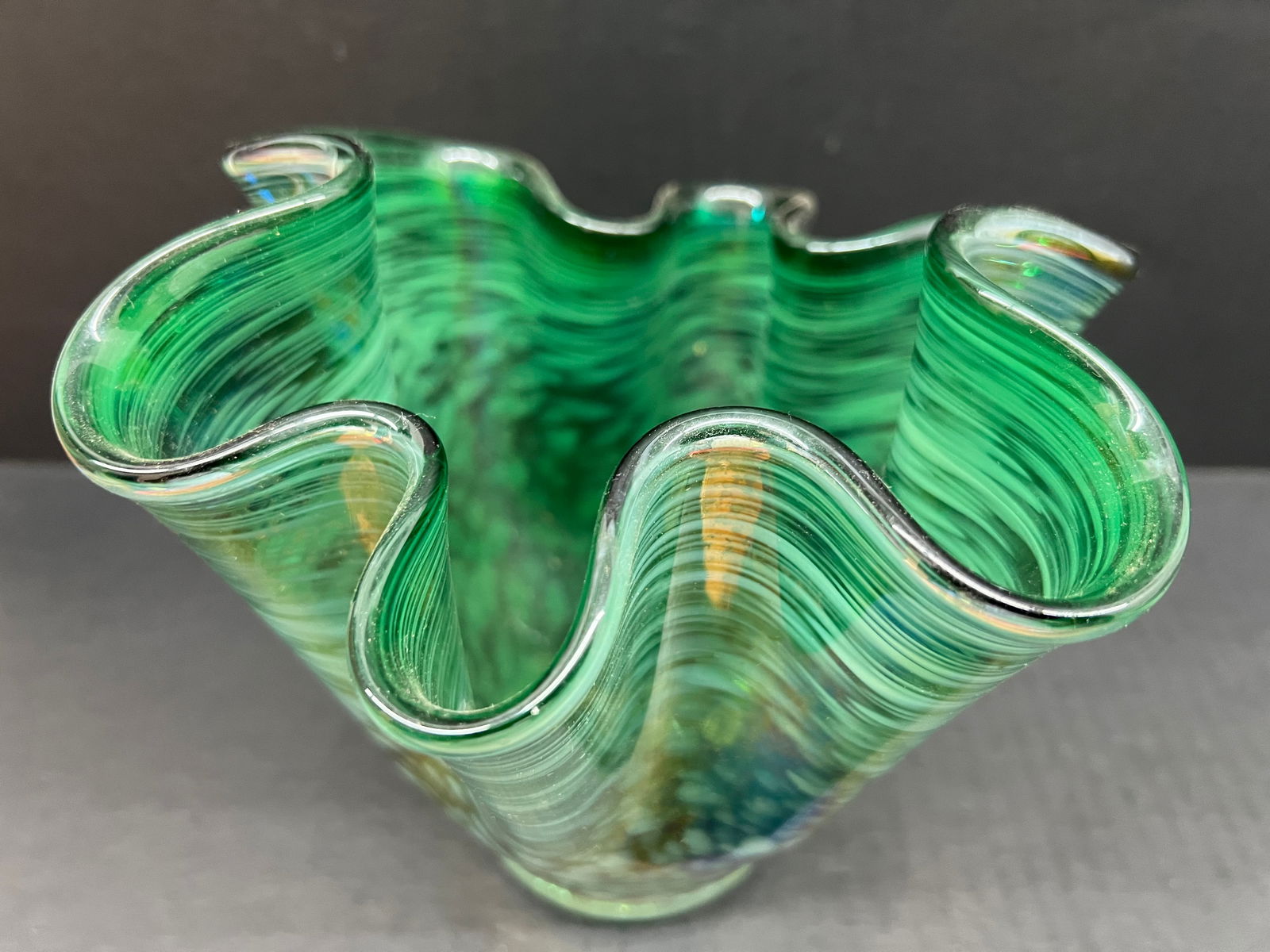 Vintage Art Glass Flower Vase - 3