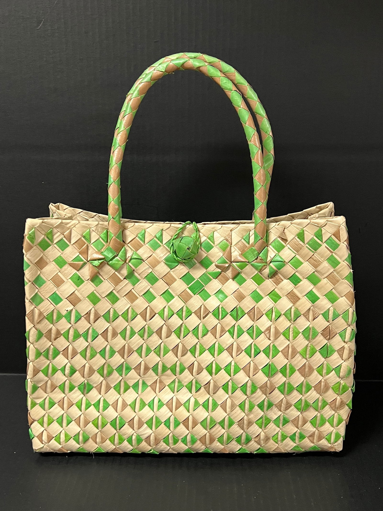 Handwoven Dried Leaves Handbag (1 of 9)