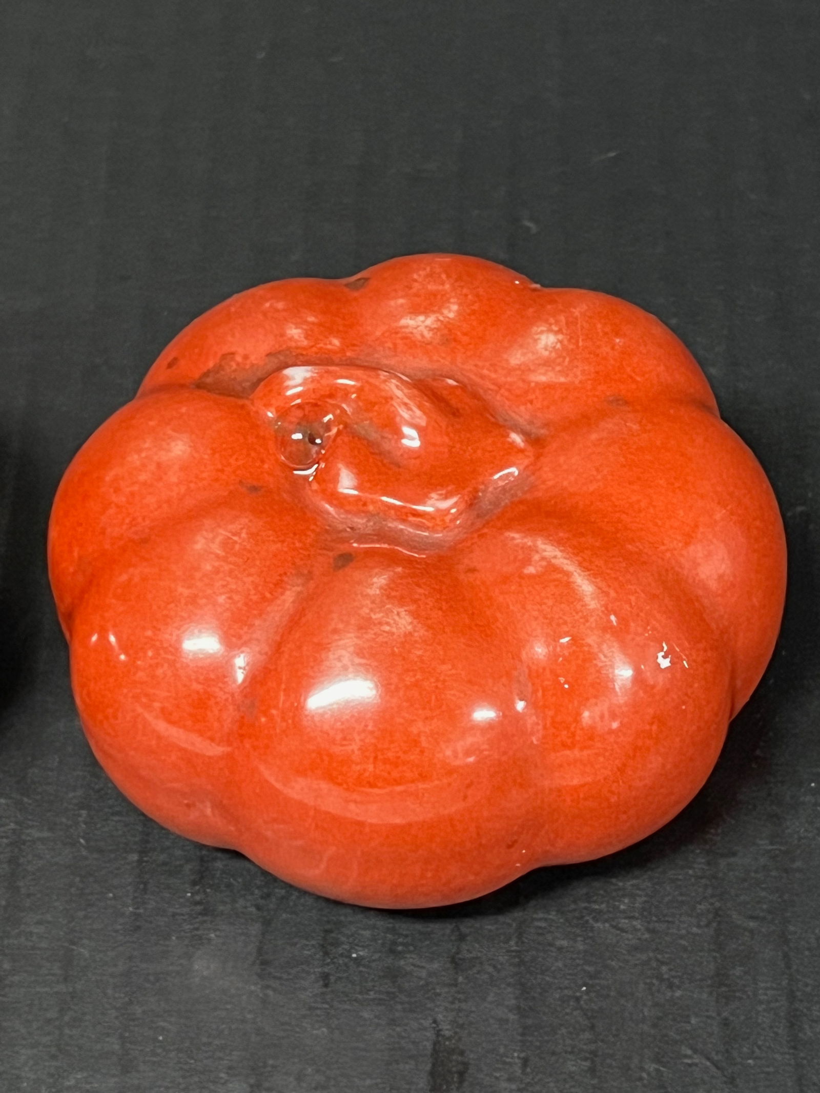 Chinese Art PorcelIn Pair of Fruits Sculpture - 5