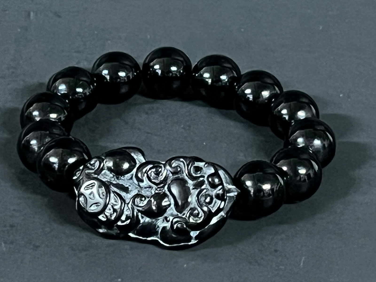 Vintage Carved Black Beads Bracelet - 6