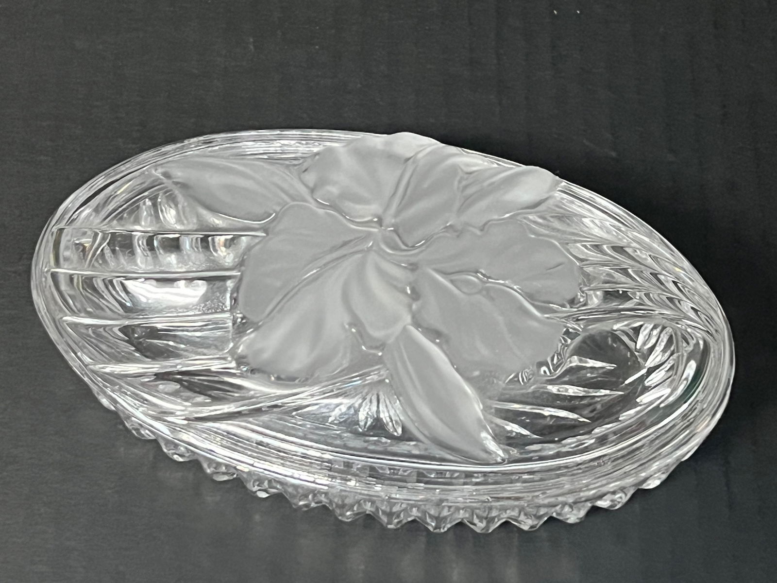 Decorative Art Glass Jewelry Box - 2