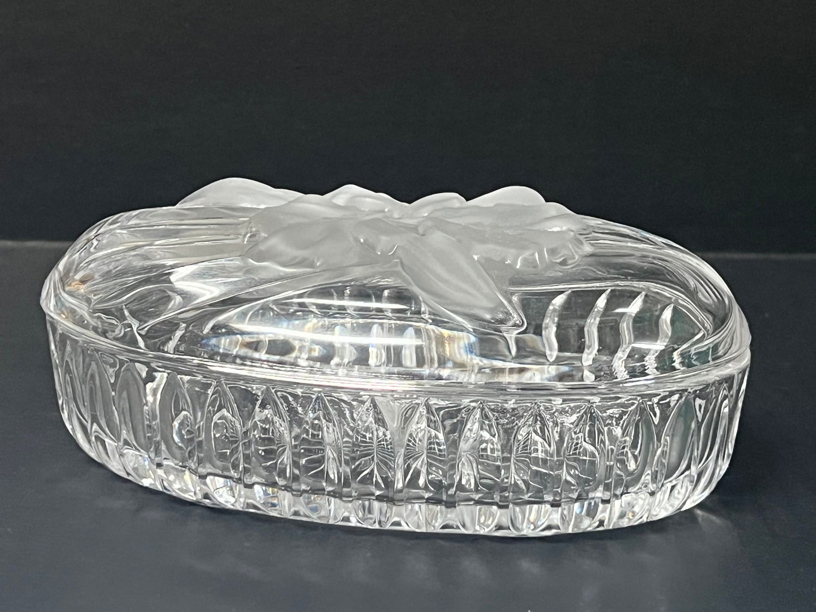 Decorative Art Glass Jewelry Box - 3