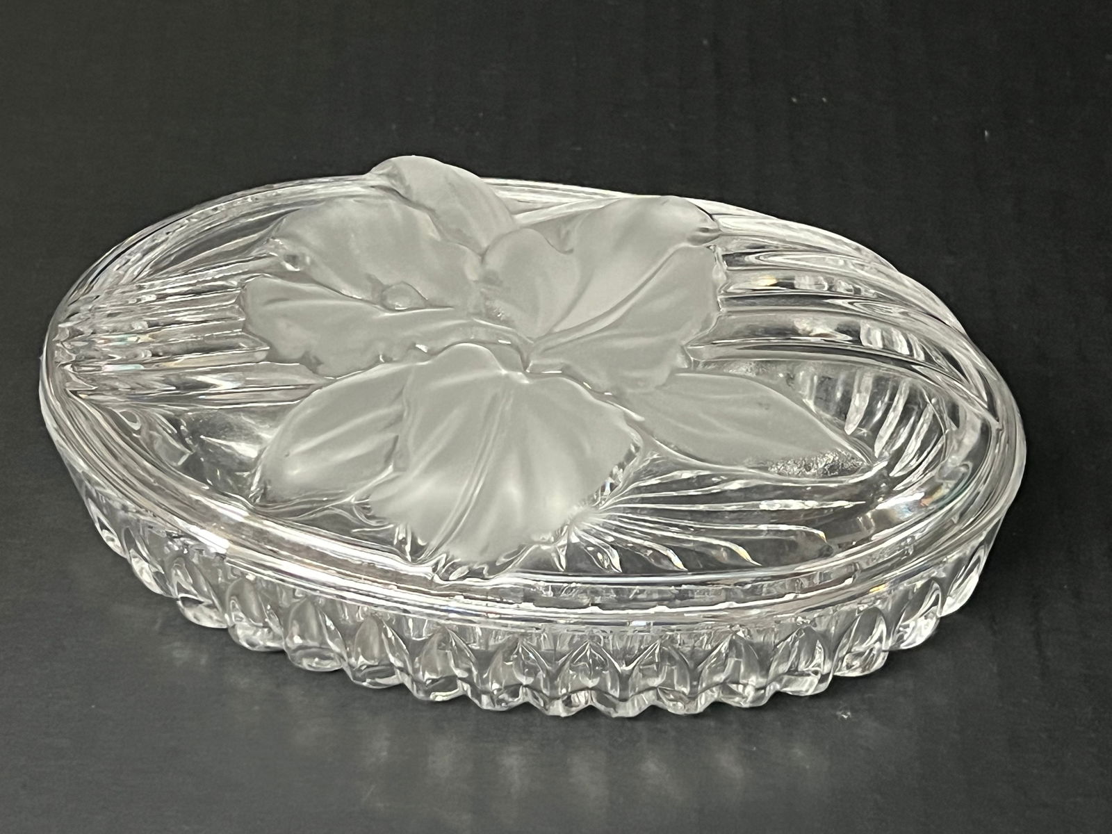 Decorative Art Glass Jewelry Box - 7