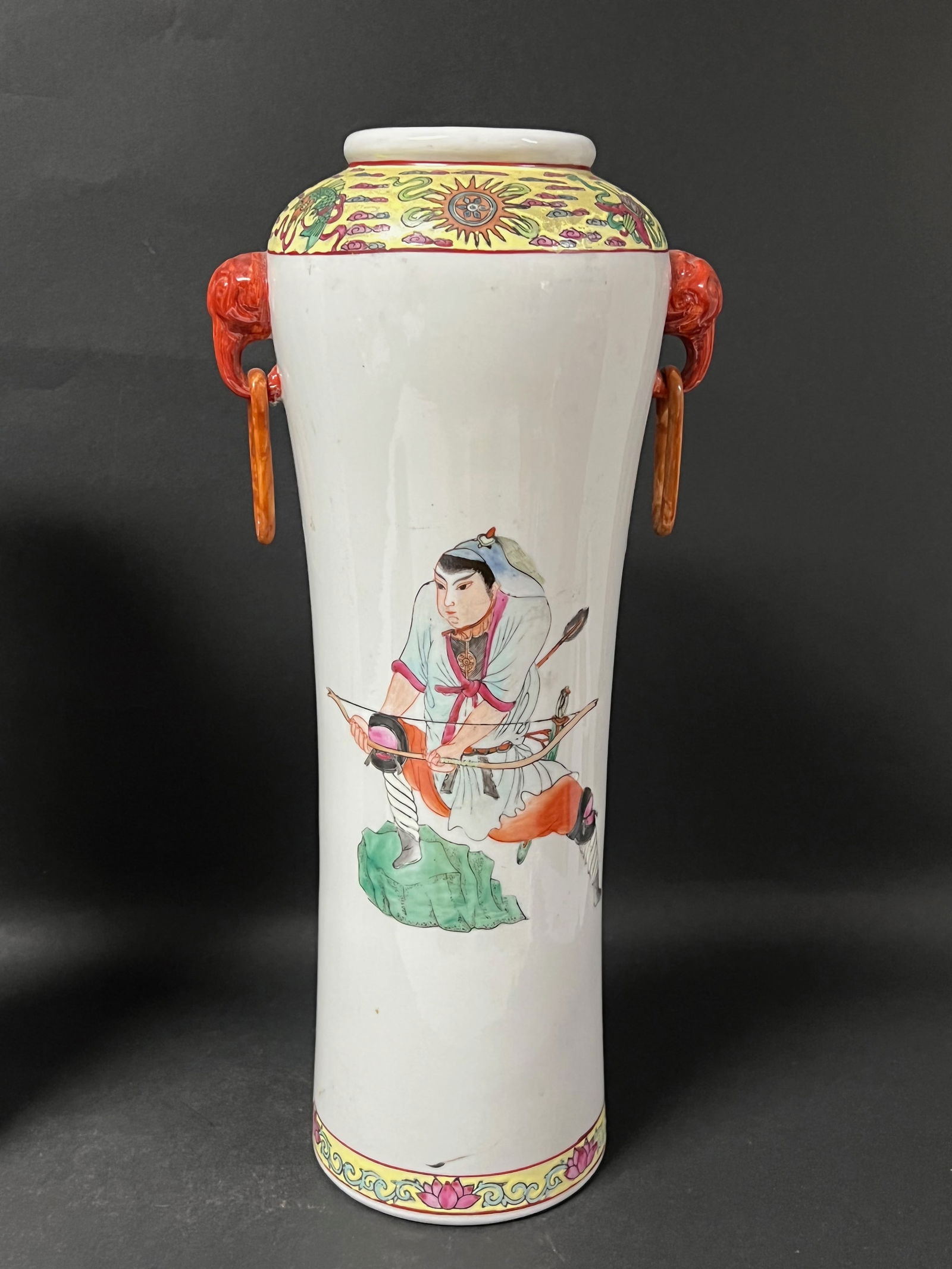 Pair of Famille Rose Porcelain Vase - 3