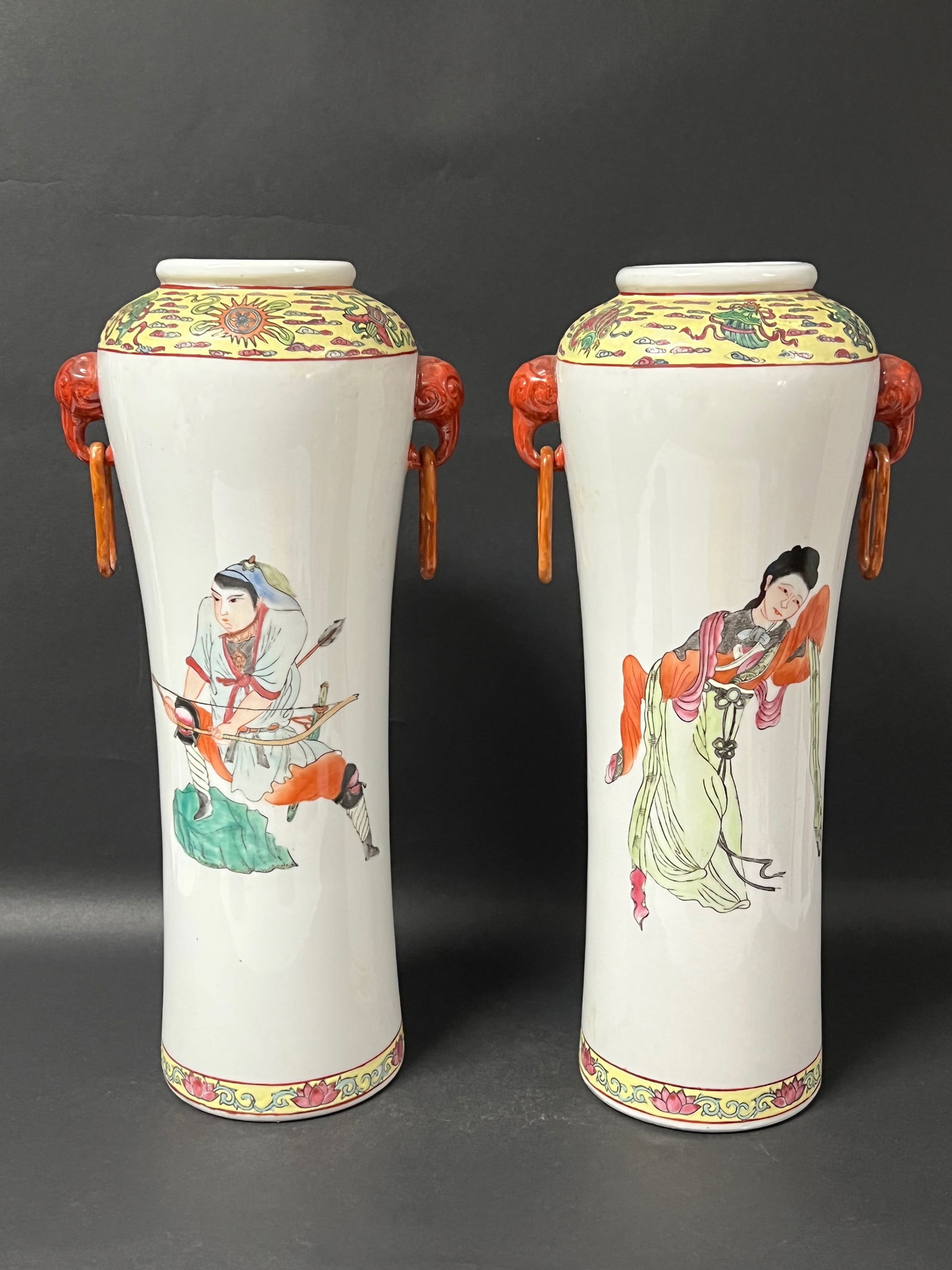 Pair of Famille Rose Porcelain Vase - 5